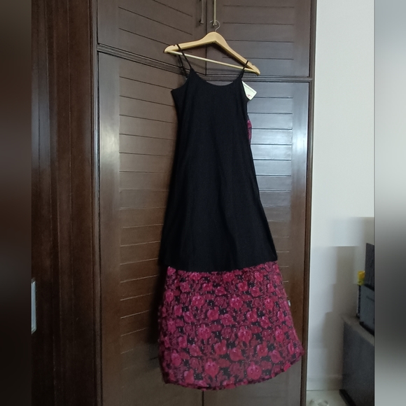 Melange Black & Red Floral Print A-Line Black Detachable Spaghetti Ethnic Dress - Picture 11 of 11